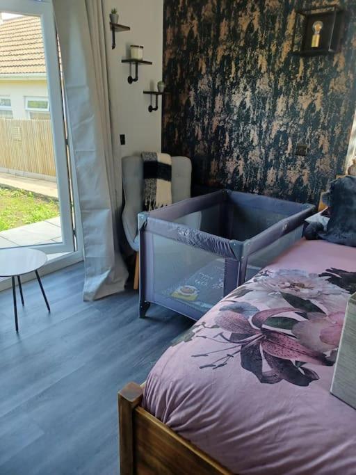 ברידג'נד Beautiful Masons Hideaway Studio Apartment מראה חיצוני תמונה